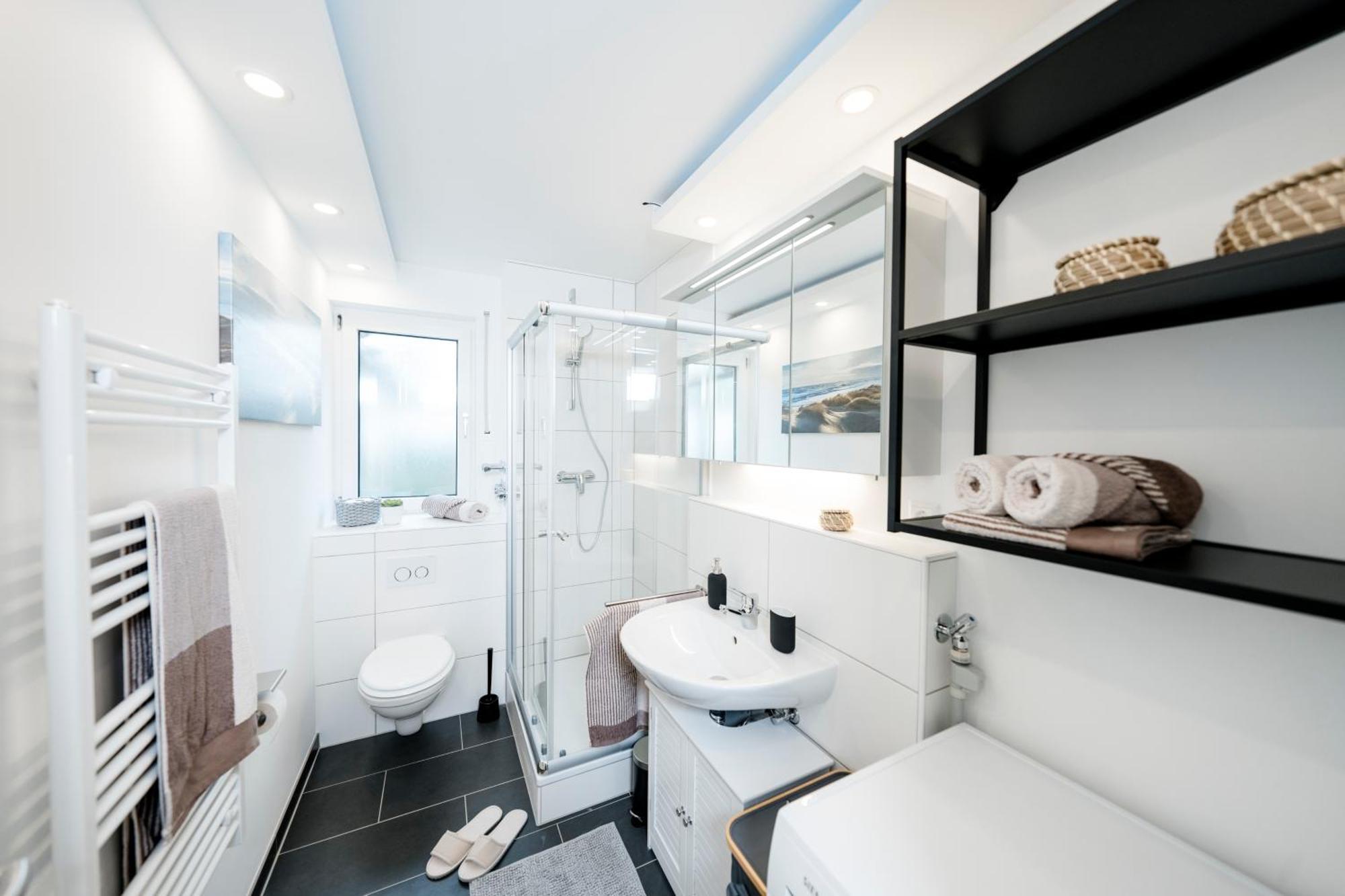 Bellabene Modernes Studio Apartment In Zentraler Lage Mit Terrasse, Parkplatz, Smarttv 포르츠하임 외부 사진