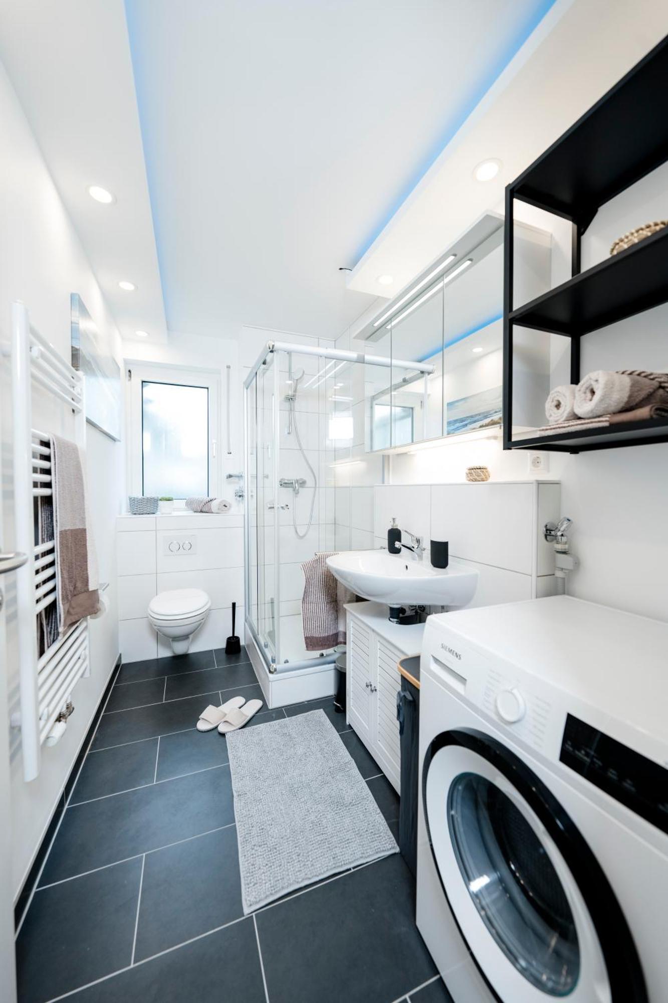 Bellabene Modernes Studio Apartment In Zentraler Lage Mit Terrasse, Parkplatz, Smarttv 포르츠하임 외부 사진