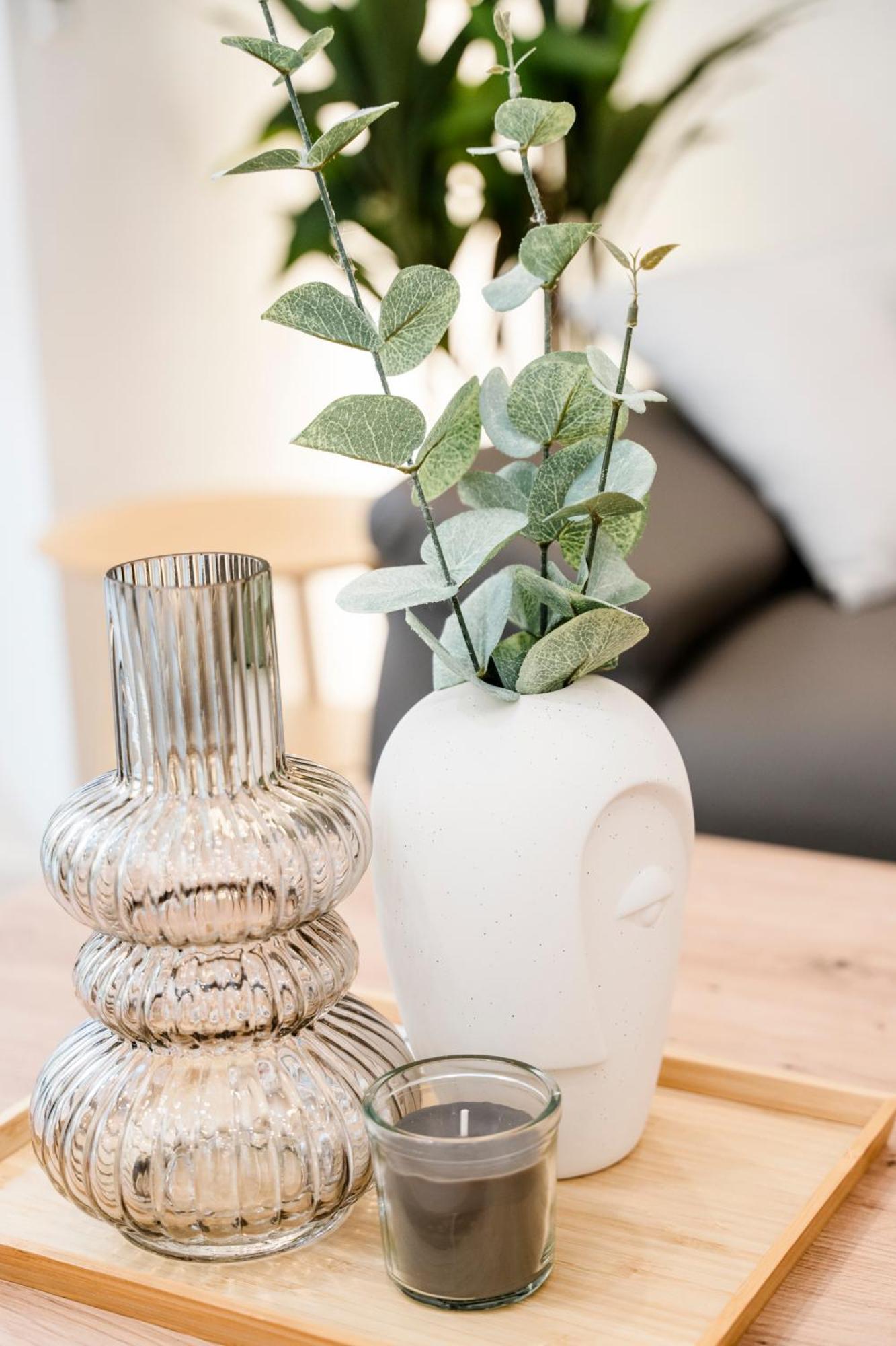 Bellabene Modernes Studio Apartment In Zentraler Lage Mit Terrasse, Parkplatz, Smarttv 포르츠하임 외부 사진