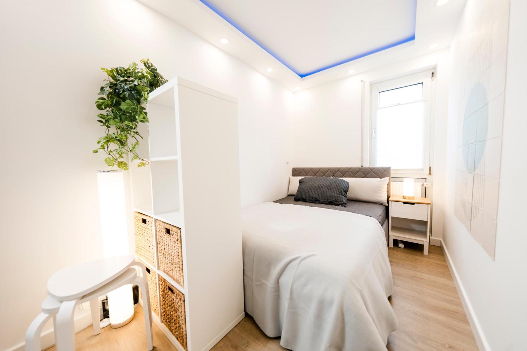 Bellabene Modernes Studio Apartment In Zentraler Lage Mit Terrasse, Parkplatz, Smarttv 포르츠하임 외부 사진